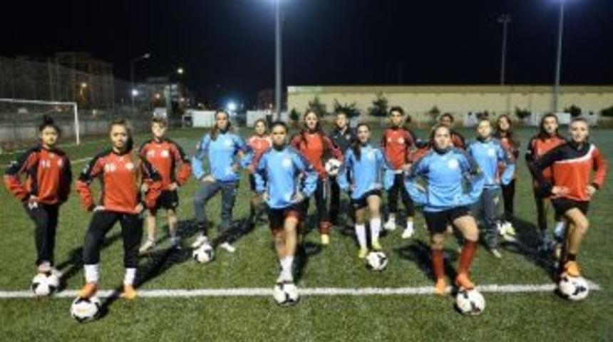 Muratpaşa’nın Kadınları İlk Yarıyı Mutlu Bitirdi