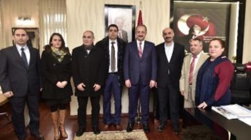 Eğitim-bir-sen&rsquo;den Akg&uuml;l&rsquo;e Nezaket Ziyareti