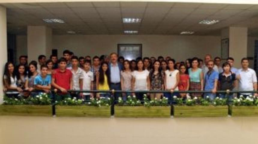 Akdeniz Belediyesi&rsquo;nden Sınava Girecek Gen&ccedil;lere Stresi &Ouml;nleme Semineri