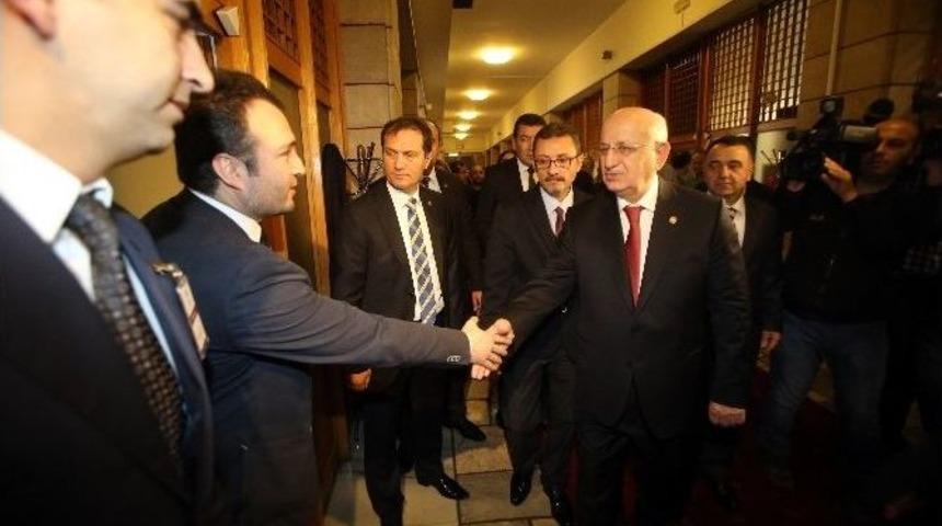 Tbmm Başkanı Kahraman&rsquo;dan Gazetecilere Ziyaret