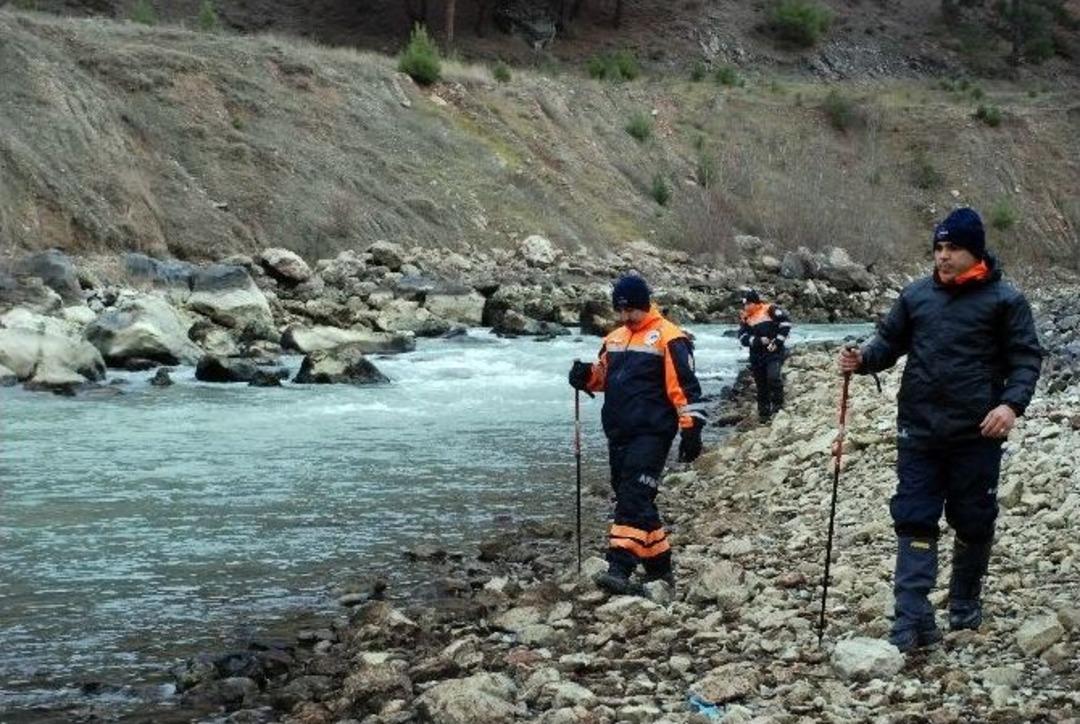 Kayıp İki &Ccedil;ocuğu Kelkit &Ccedil;ayı&rsquo;nda Arama &Ccedil;alışmaları Tekrar Başlatıldı