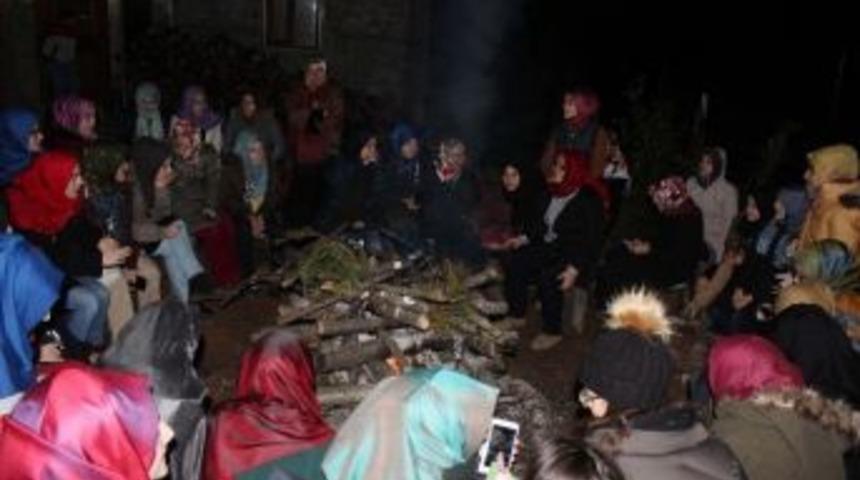 &Ouml;ğrenciler Gen&ccedil;lik Kamplarında Stres Atıyor