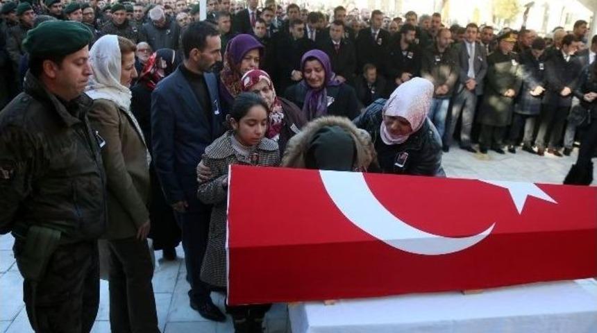 Şehit Polis Son Yolculuğuna Uğurlandı