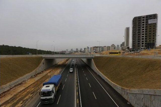 Şehirgösteren Köprülü Kavşak Trafiğe Açıldı