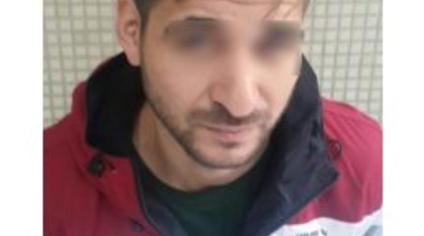 Sahte Kimlikli Su&ccedil; Makinesi Jandarmadan Ka&ccedil;amadı