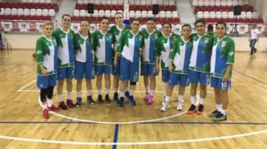 İzmit Belediyespor Kadın Basketbol Takımı Yine Kazandı