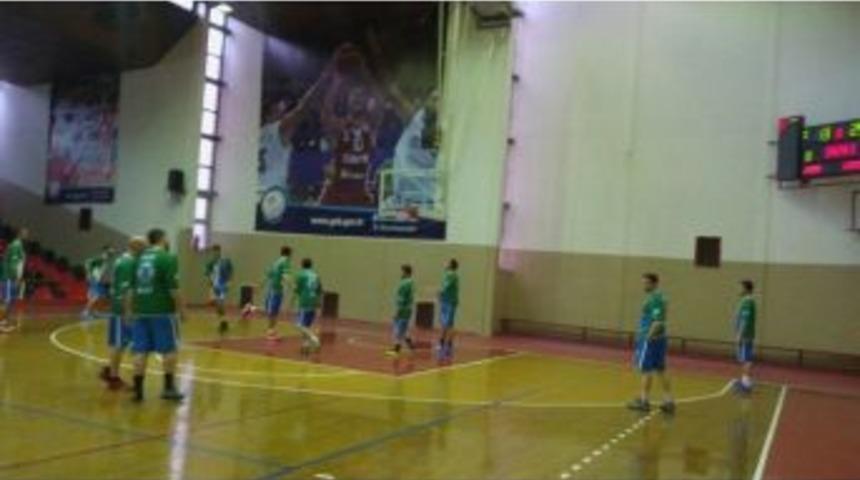 İzmit Belediyespor Erkek Basketbol Takımı Deplasmanda Kazandı