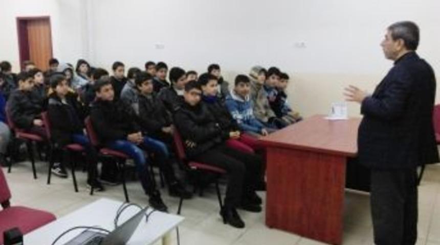 &Ouml;ğrencilere &lsquo;internet Bağımlılığı&rsquo; Semineri