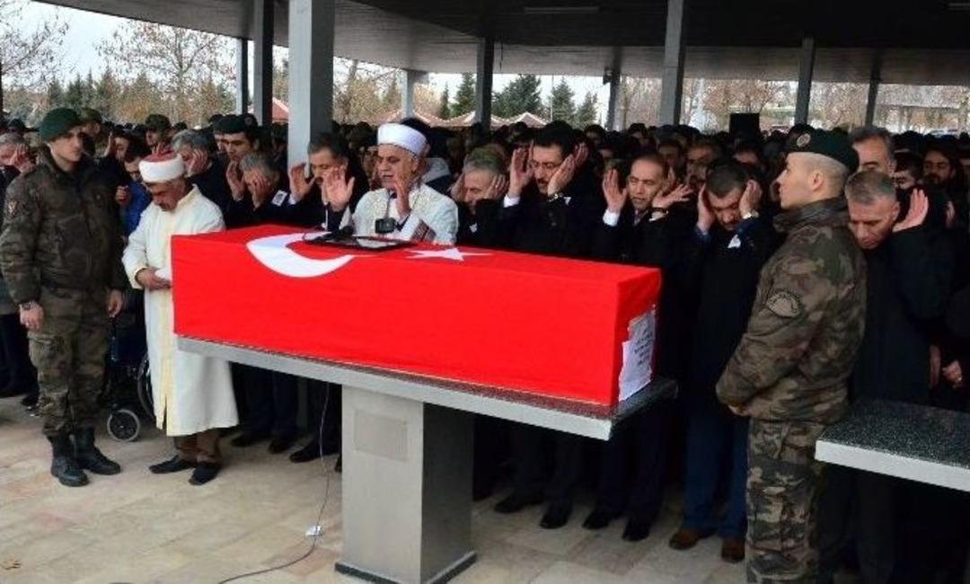 Şehit &Ouml;zel Harekat Polisi Ağ&ccedil;elik, Son Yolculuğuna Uğurlandı