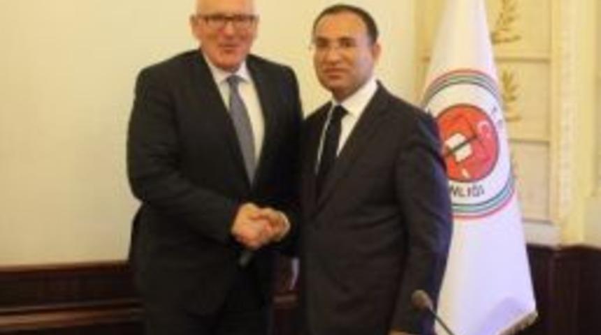 Bozdağ, Avrupa Birliği Komisyonu Başkan Yardımcısı Timmermans İle G&ouml;r&uuml;şt&uuml;