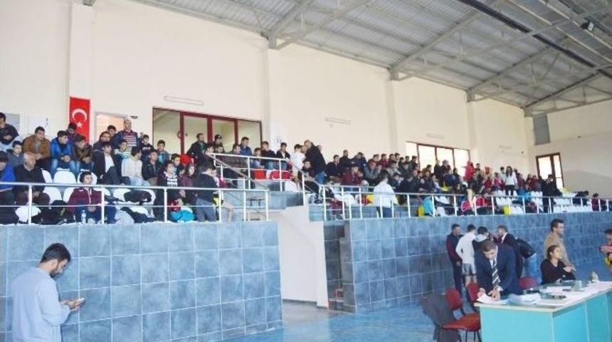 Muay Thai İl Se&ccedil;meleri Besni&rsquo;de Yapıldı