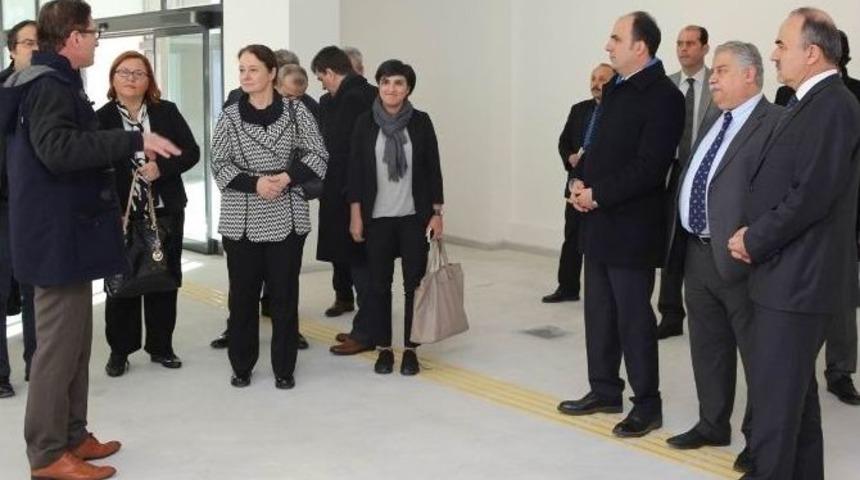 Tohum Otizm Vakfı, Otizm Ve Down Sendromu Yaşam Merkezi’ni Ziyaret Etti