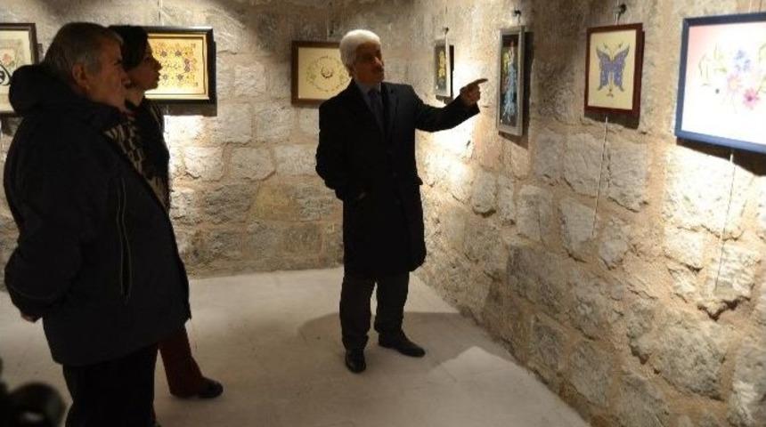 Hemşire Yıldız&rsquo;dan Tezhip Sanatı Sergisi