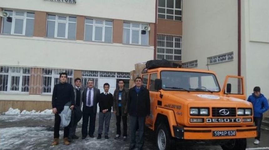 &Ouml;ğrencilerden Bayırbucak T&uuml;rkmenleri&rsquo;ne Yardım