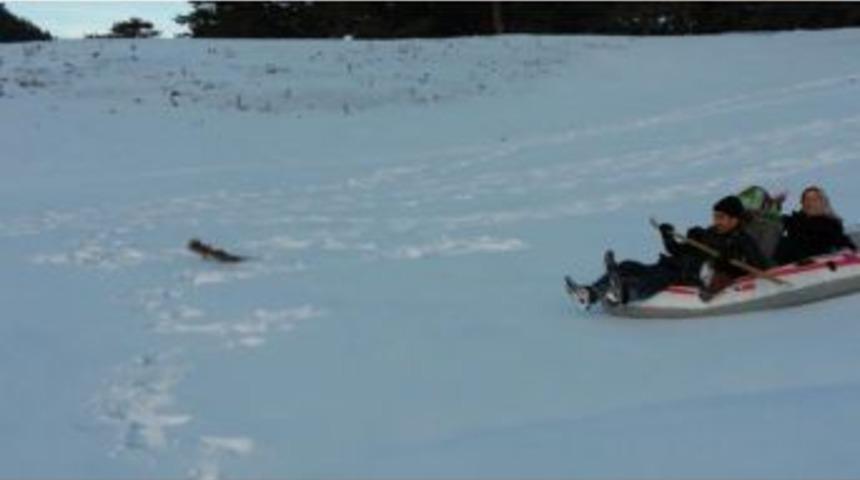 Eğri&ccedil;imen Yaylasında Botla Kayak Keyfi