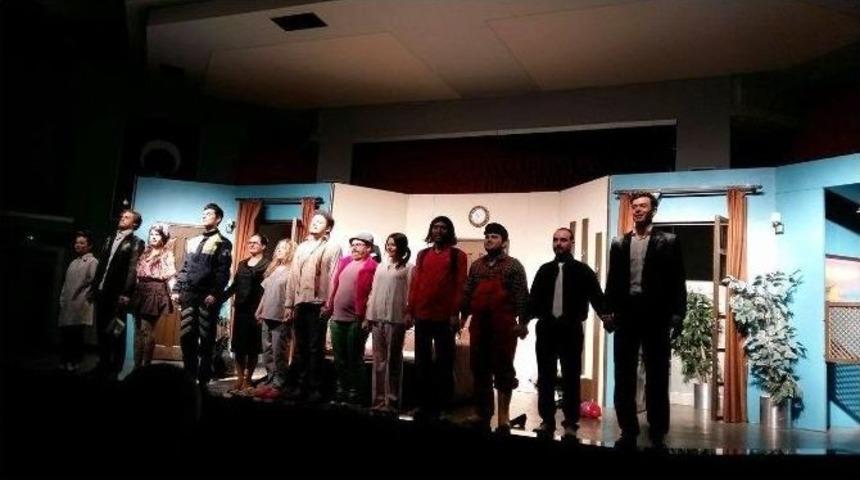 Ahmetlili Kadınlar Tiyatro&rsquo;yu &Ccedil;ok Sevdi