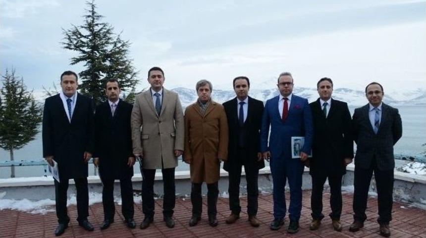 Vali &Ccedil;ınar, İdareciler G&uuml;n&uuml;&rsquo;n&uuml; Kutladı