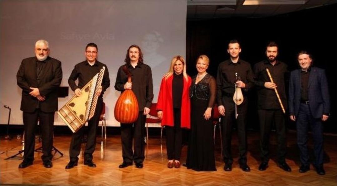 Efsanevi Sanat&ccedil;ı Safiye Ayla, K&uuml;&ccedil;&uuml;k&ccedil;ekmece&rsquo;de Anıldı