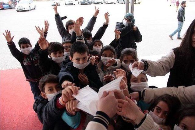 Kitap Fuarı’nda Domuz Gribi Önlemi