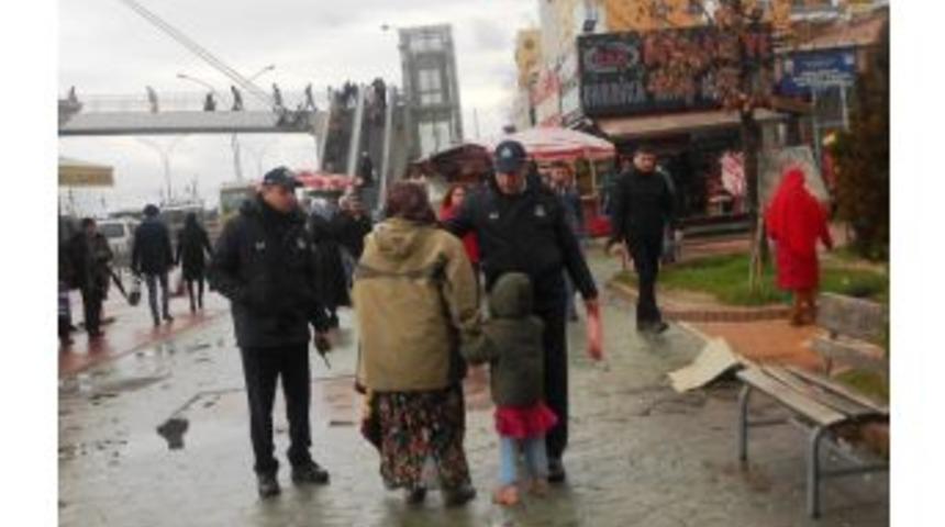 İzmit&rsquo;te Dilencilere Ceza Yağdırıldı