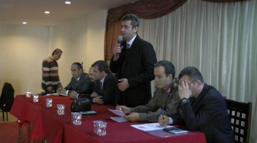 Ak&ccedil;akoca&rsquo;da Şehiri&ccedil;i Trafiğinin Rahatlatılması Konusunda Toplantı Ger&ccedil;ekleşti