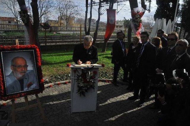 Gazeteci Süleyman Alasya Adına Park Açıldı