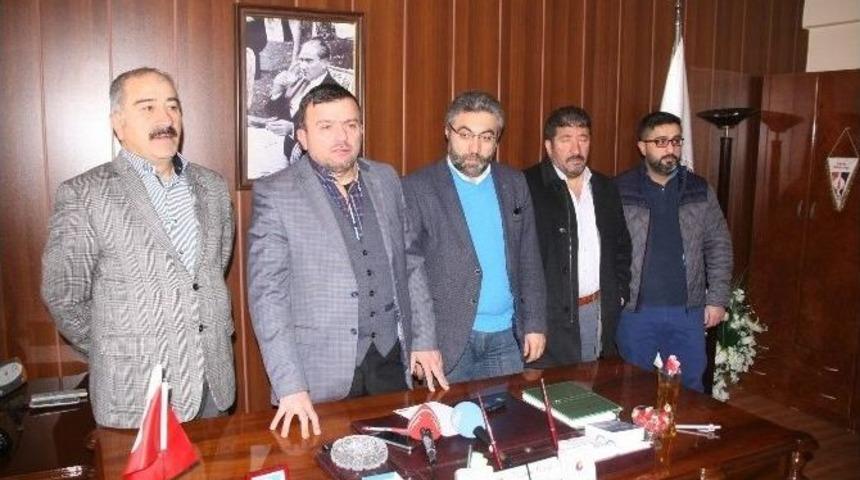 Yozgat Sivil Toplum Kuruluş Temsilcilerinden T&uuml;rkiye Barolar Birliği Başkanı Feyzioğlu&rsquo;na Tepki &ldquo;feyzioğlu, &Ouml;nce Pkk&rsquo;ya Ter&ouml;r &Ouml;rg&uuml;t&uuml; Desin&rdquo;