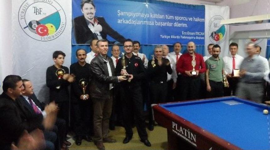 &Uuml;&ccedil; Bant Bilardo Balıkesir İl Birinciliği Edremit&rsquo;te Yapıldı