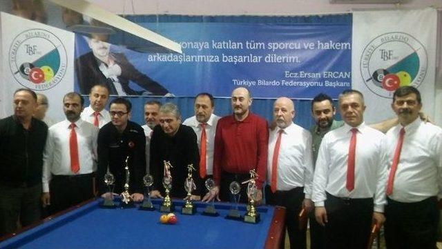 Üç Bant Bilardo Balıkesir İl Birinciliği Edremit’te Yapıldı