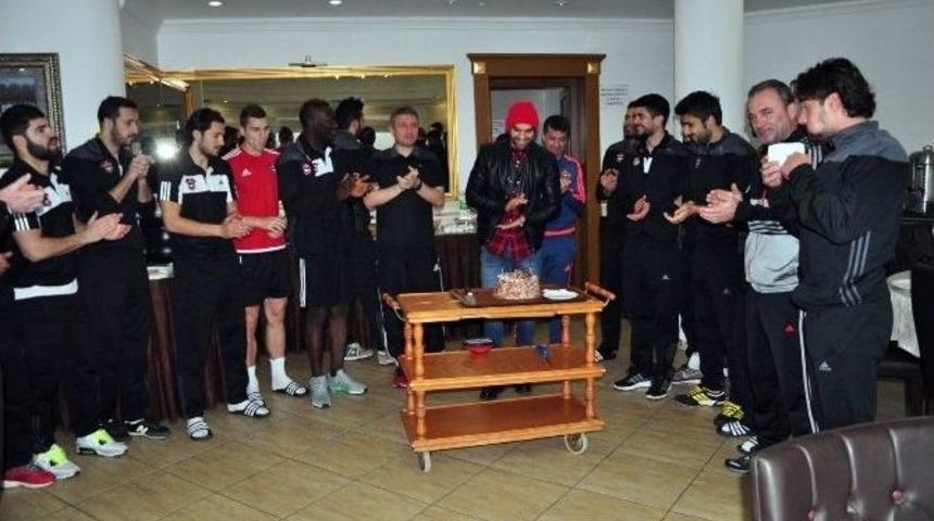 Muhammet Demir&rsquo;e S&uuml;rpriz Doğum G&uuml;n&uuml;