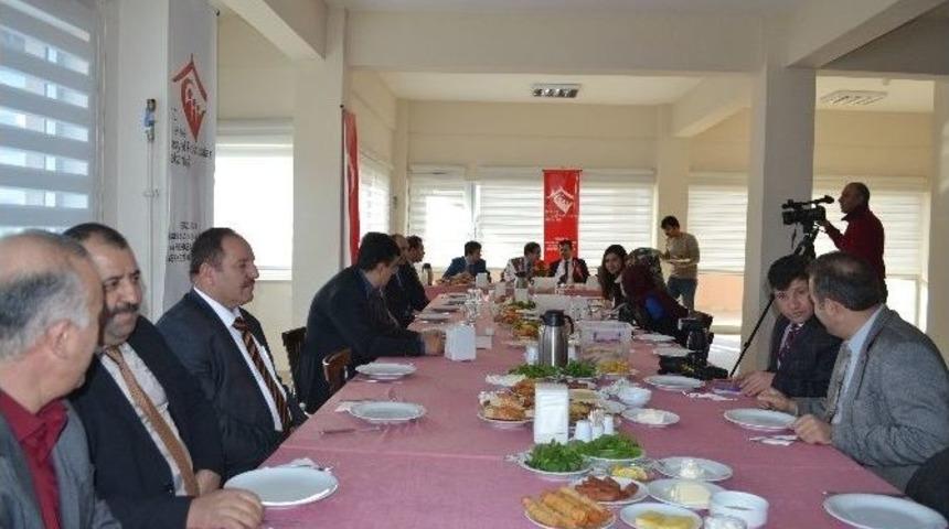 Aile Ve Sosyal Politikalar İl M&uuml;d&uuml;rl&uuml;ğ&uuml; İle Paland&ouml;ken Belediyesi Arasında Protokol İmzalandı