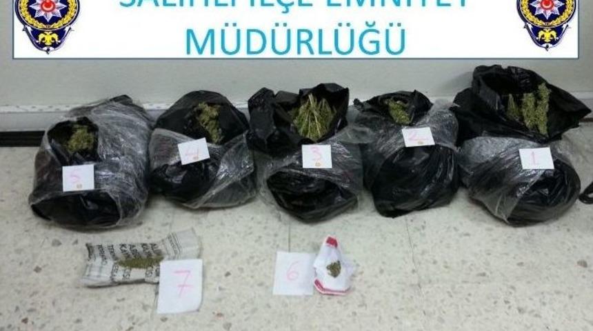 Salihli&rsquo;de 11 Kilo Uyuşturucu Ele Ge&ccedil;irildi