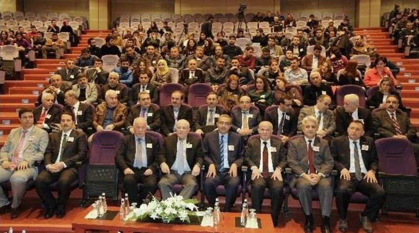 Rekt&ouml;r&uuml; Prof. Dr. G&uuml;ven&ccedil;, Gaziosmanpaşa &Uuml;niversitesi&rsquo;nde Konferans Verdi