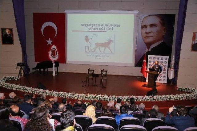 Rektörü Prof. Dr. Güvenç, Gaziosmanpaşa Üniversitesi’nde Konferans Verdi