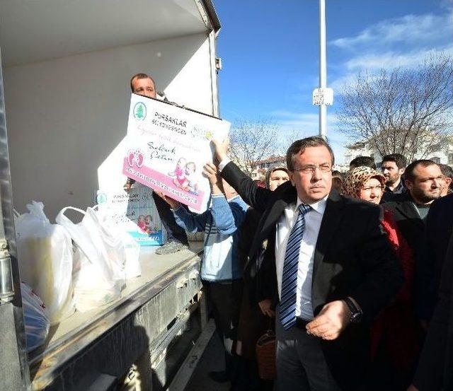 Pursaklar’dan Bayırbucak Türkmenlerine Yardım Tır’ı Yola Çıktı