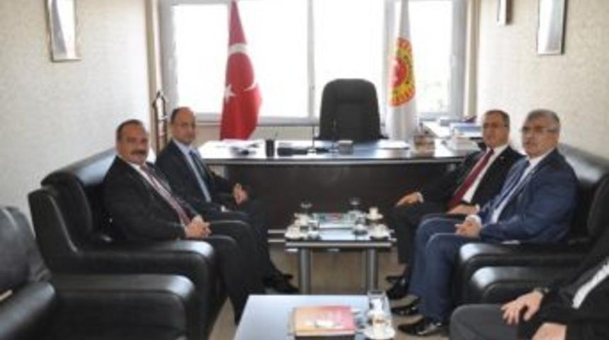 Ak Parti Milletvekilleri, İgm Başkanını Ziyaret Etti