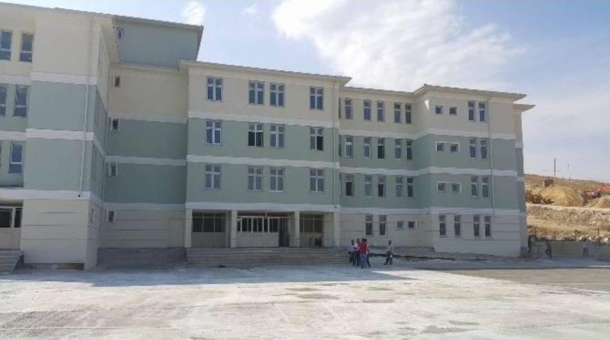 Boz&uuml;y&uuml;k&rsquo;te Yenidoğan Mahallesinin İkili &Ouml;ğretim &Ccedil;ilesi Sona Eriyor