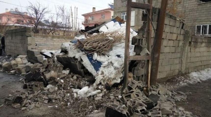 Van Valiliğinden &lsquo;patlama&rsquo; A&ccedil;ıklaması