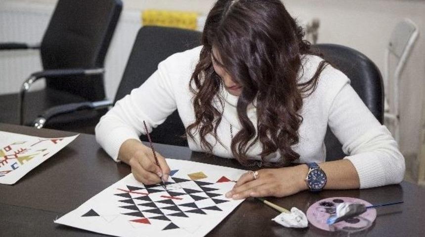 Hakkari Motifleri Üniversitede Hayat Bulacak