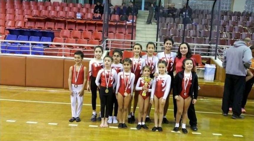 S&ouml;ke&rsquo;de Jimnastik Başarılarıyla B&uuml;y&uuml;yor