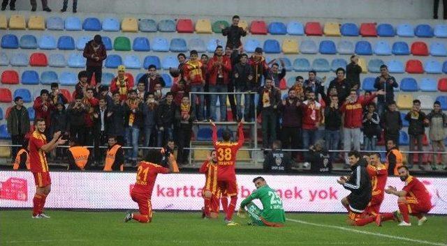 Kayserispor, Etimesgut Belediyespor’u Rahat Geçti