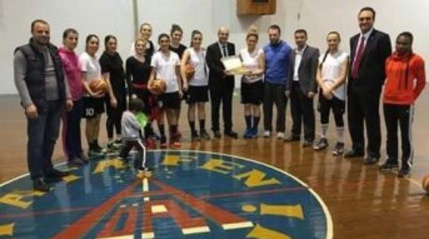 Doğan&rsquo;dan Kendisine Mektup Yazan &Ouml;ğrenciyi Ziyaret