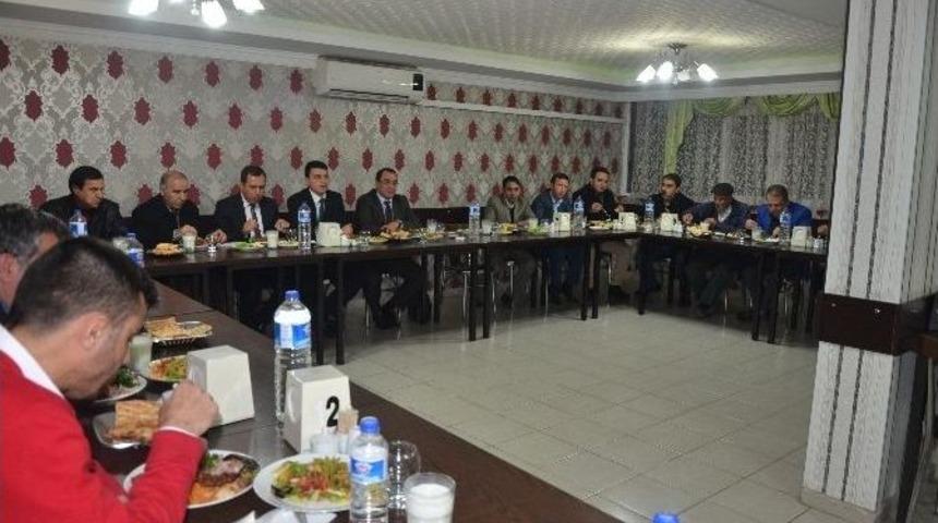 Kaymakam Kaya Gazetecileri Unutmadı