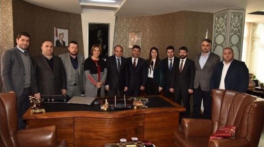 Karadeniz Derneklerinden Başkan &Uuml;z&uuml;lmez&rsquo;e Ziyaret