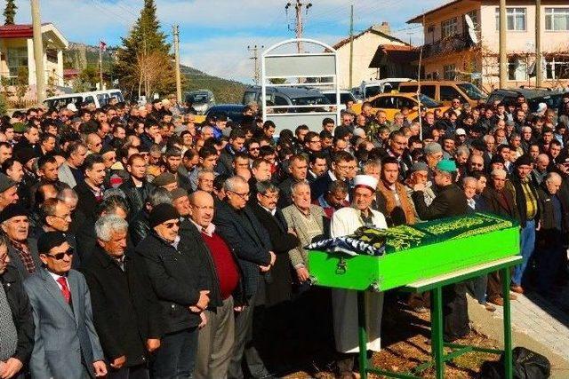 Mhp’li Yönetici Gözyaşlarıyla Uğurlandı