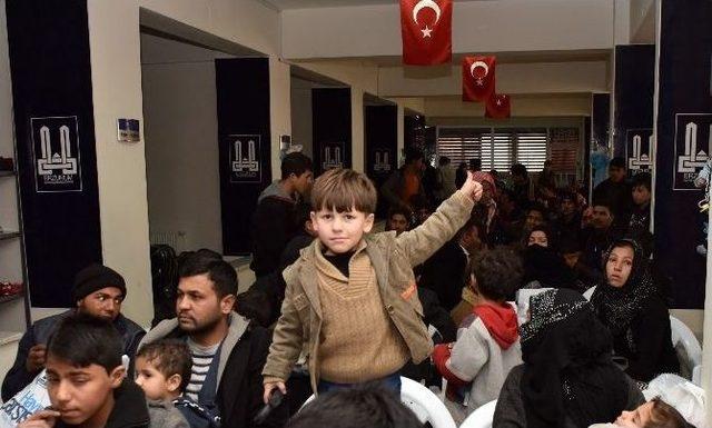 Başkan Sekmen&rsquo;den Suriyelilere Yardım Eli 3