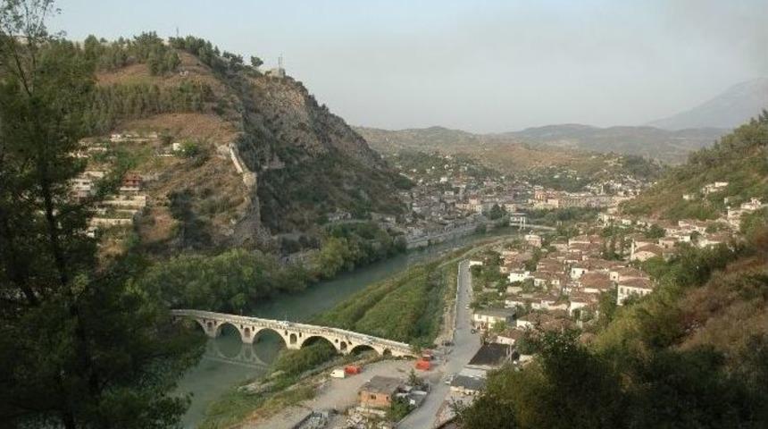 Manisa&rsquo;ya Arnavut Kardeş