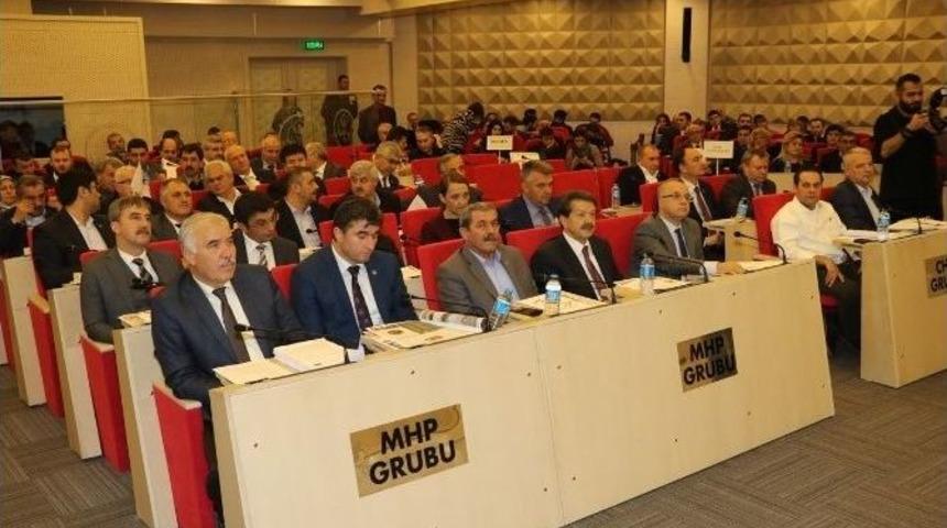 B&uuml;y&uuml;kşehir Meclisi&rsquo;nde Ter&ouml;re Lanet