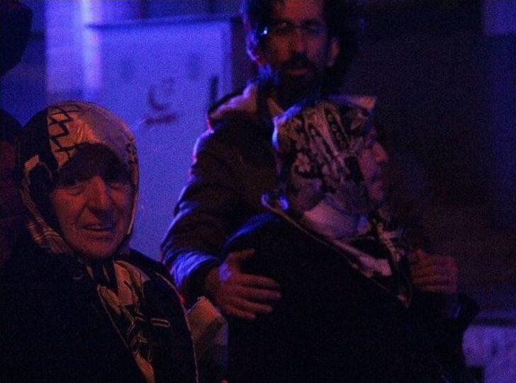 Sokak Ortasında Eşinin Gözü Önünde Hayatını Kaybetti G3