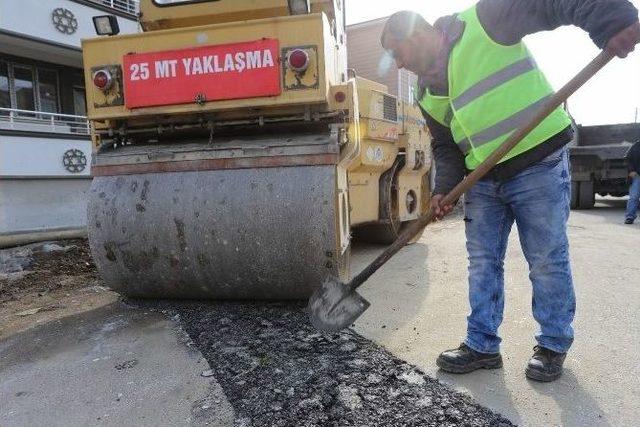 Kış Aylarında Asfalt Tamiratı Devam Ediyor